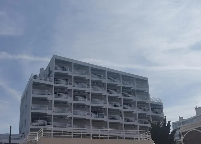 Juan Les Pins 2P Le Tropique