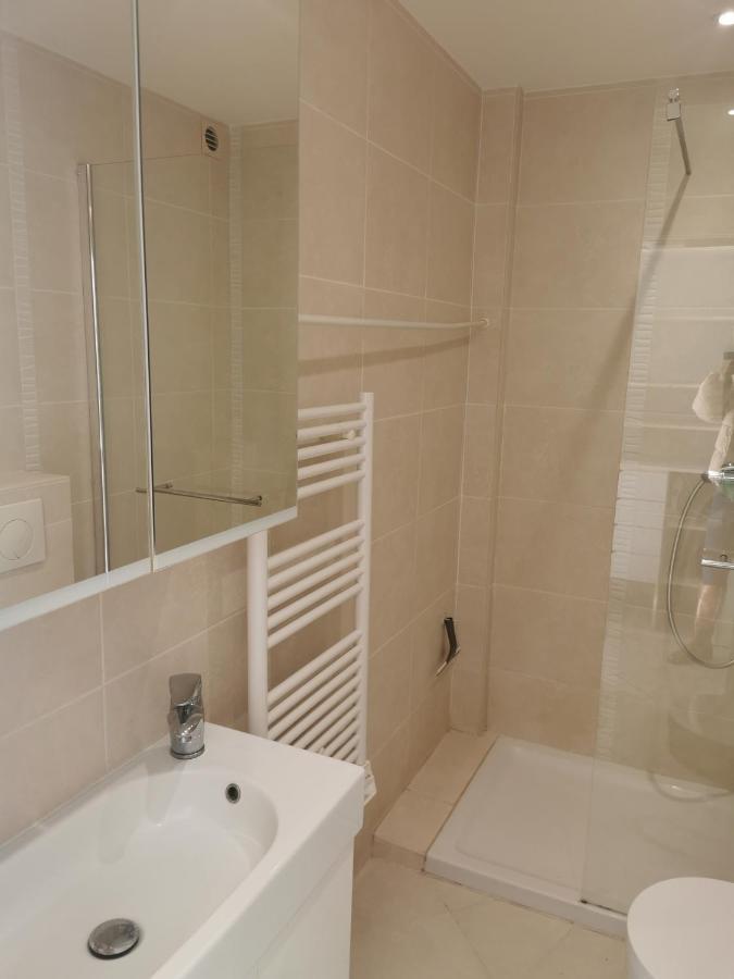 Les Pins 2p Le Tropique Appartement *